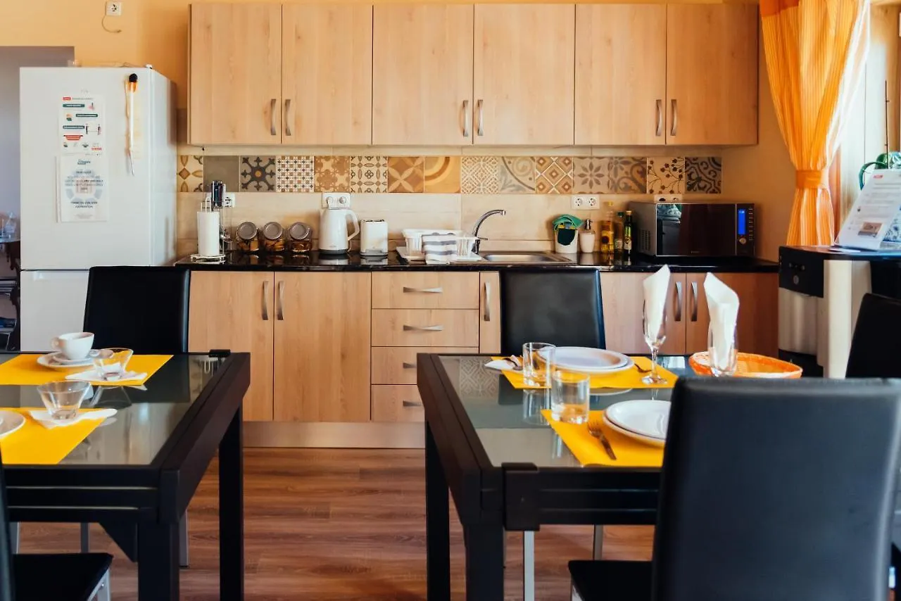 Happy House Comfort Plus Faro Guest house