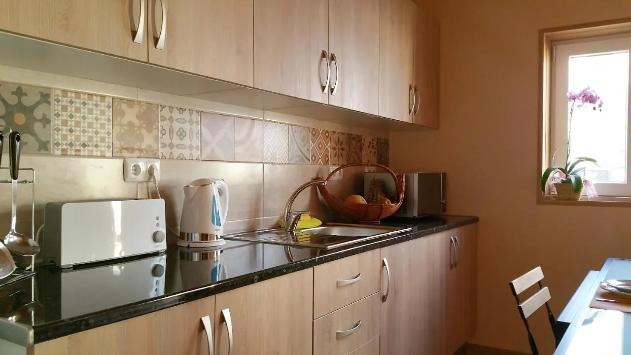 פארו Happy House Comfort Plus 3*,  פורטוגל